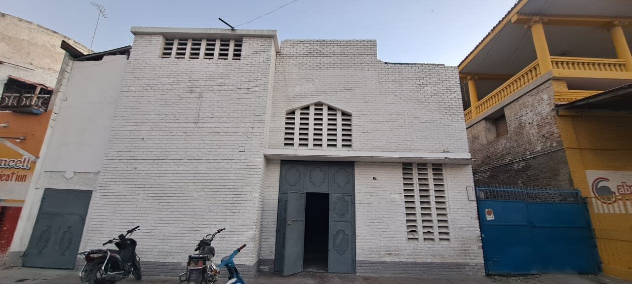 Bâtiment de l'Église de la Foi Apostolique des Gonaïves
